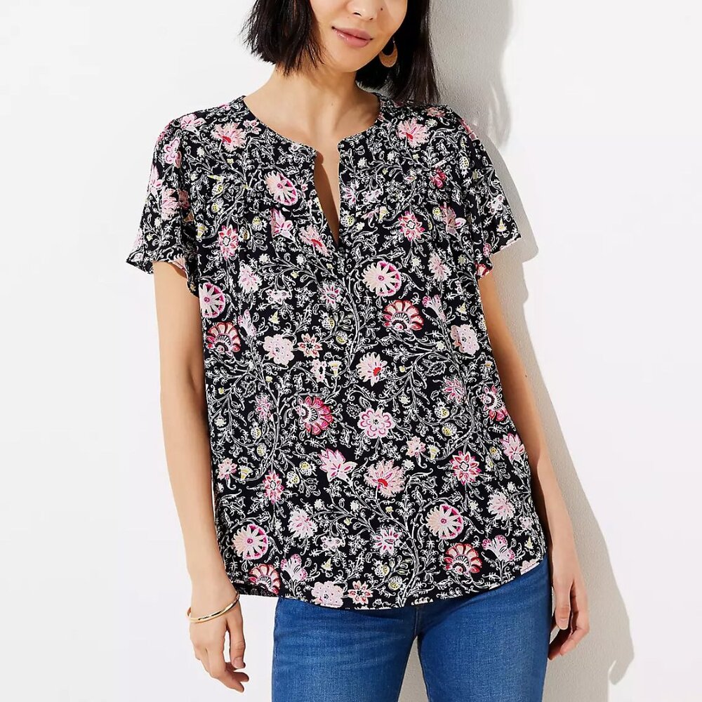 Ann Taylor LOFT Floral Flutter Sleeve Mixed Media Top Forever Navy Sz S M NWT